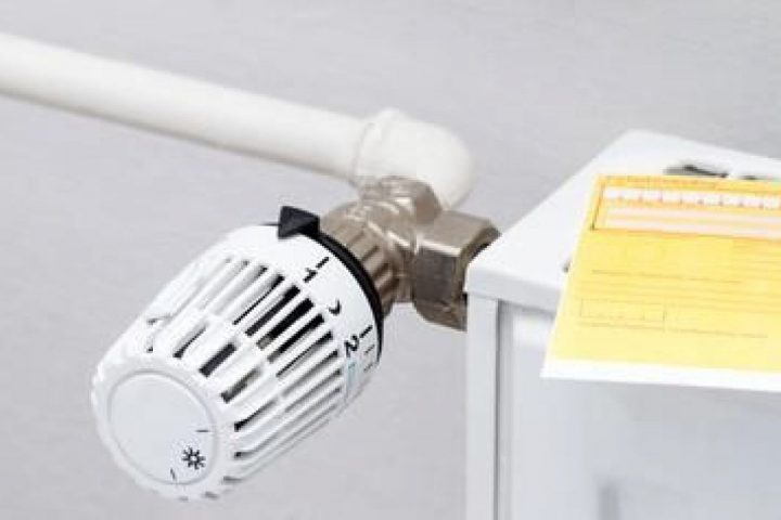 Robinet Thermostatique D'un Radiateur Bloqué : Que Faire ? avec Tete De Robinet Radiateur