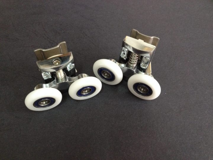 Roulette Porte Coulissante Cabine Douche – Hvbh.poraveuropu.ru concernant Roulettes Cabine De Douche