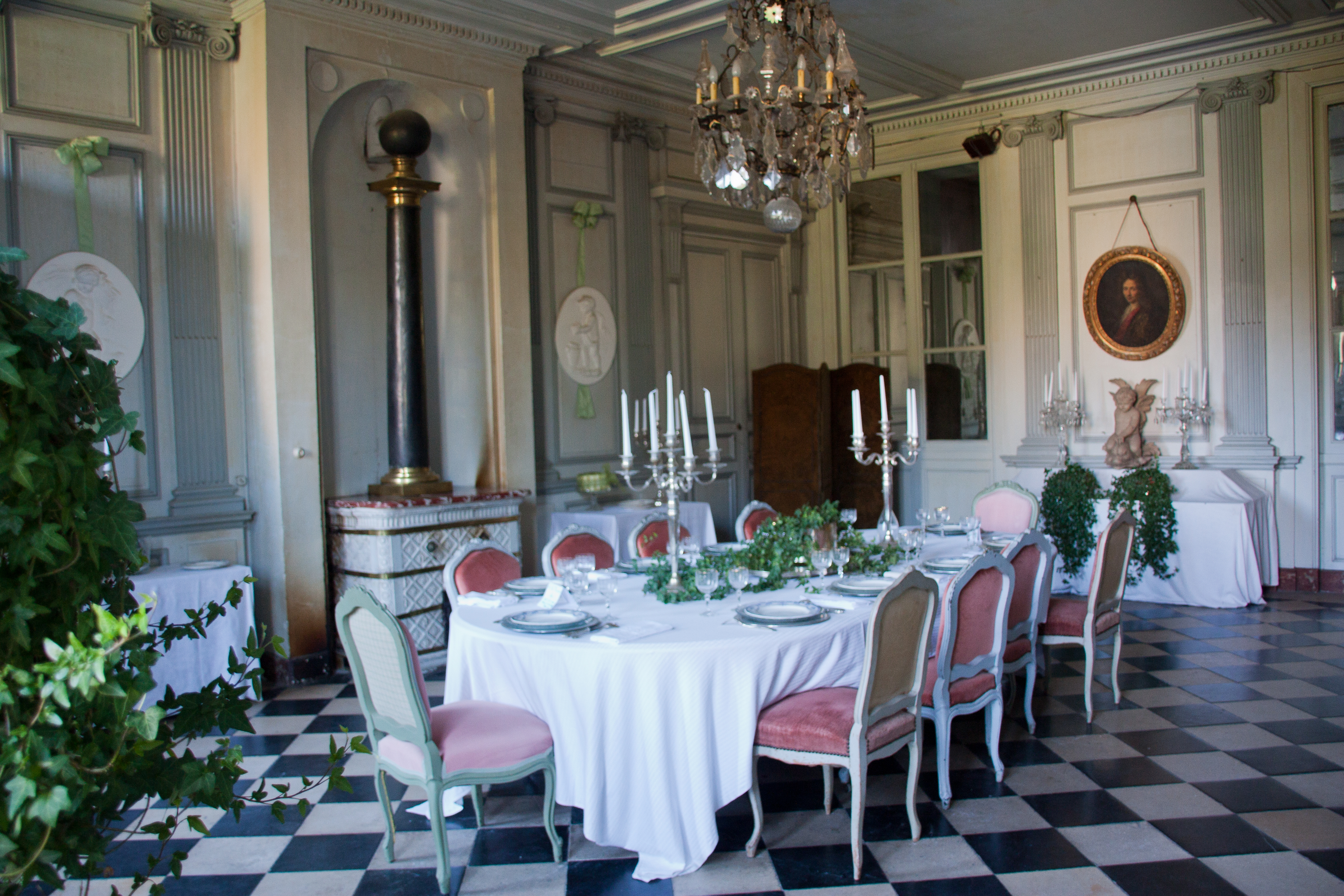 Salle À Manger — Wikipédia pour Salla A Manger
