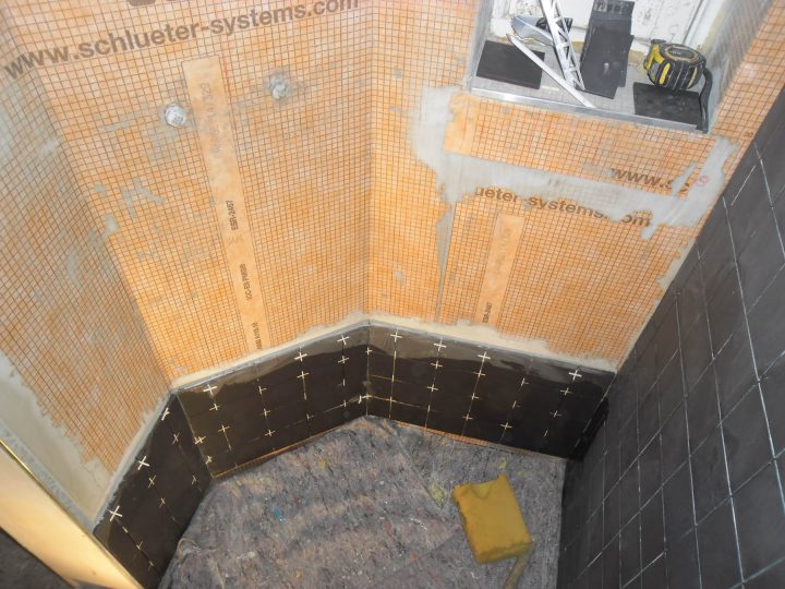 Salle De Bain : Natte D'étanchéité Et Carrelage À Bruxelles tout Étanchéité Carrelage Salle De Bain