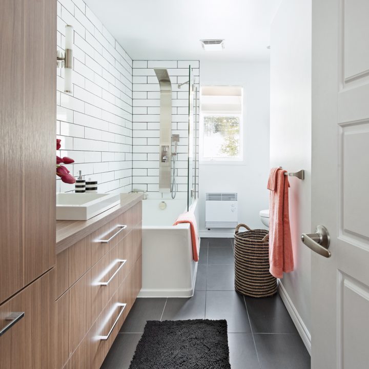 Salle De Bain Tout En Longueur – Je Décore avec Salle De Bains Idées Toutes