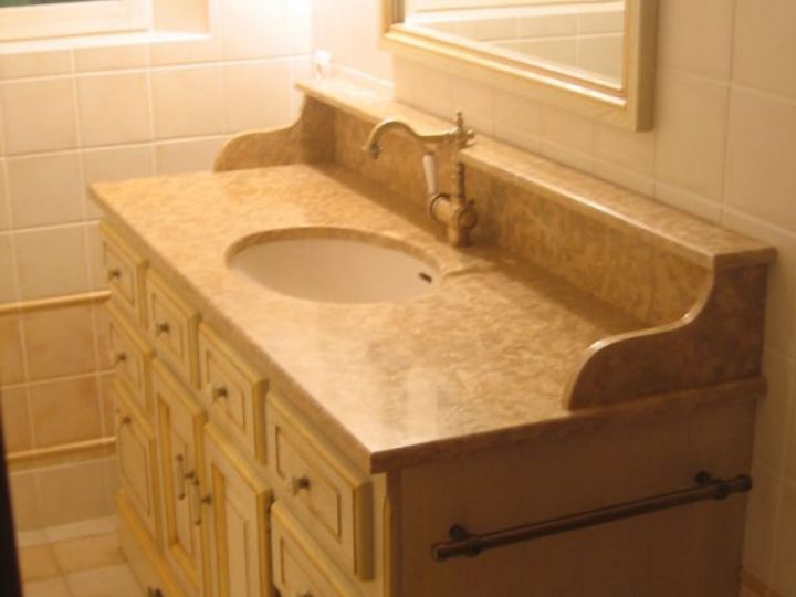 Salles De Bains Traditionnelles Artisanales – Nc Créations concernant Salle De Bain Provençale