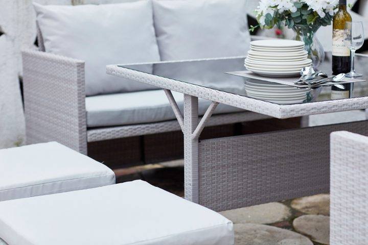 Salon De Jardin Encastrable En Resine 8 Places Gris Blanc concernant Salon De Jardin Gris Pas Cher