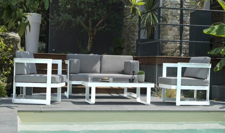 Salon De Jardin Moderne En Alu Blanc 4 Places – Barcelona serapportantà Salon De Jardin Lumineux