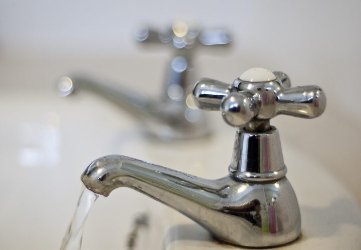 Scoop : Les Anglais N'ont Toujours Pas Découvert L'eau Tiède concernant Robinet En Anglais