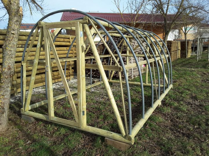 Serre Tunnel En Rondin 4Mx2M60 | Menuiserie Bertin à Armature Serre De Jardin Occasion