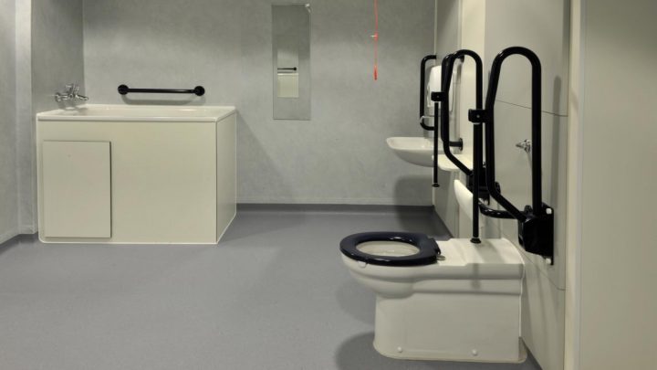 Sol Pour Pièces Humides En Hôpital avec Aide Au Bain