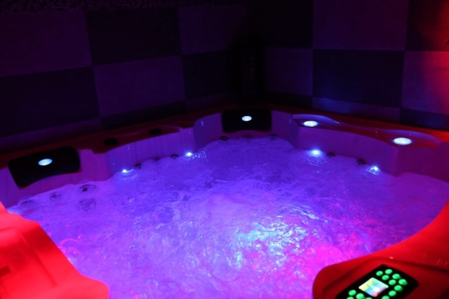 Spa Jacuzzi Jura pour Spa Jacuzzi Privatif