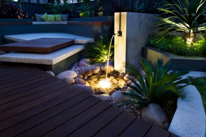 Spot Led Extérieur- 45 Idées Sur L'Éclairage De Jardin Moderne encequiconcerne Spot Terrasse Piscine