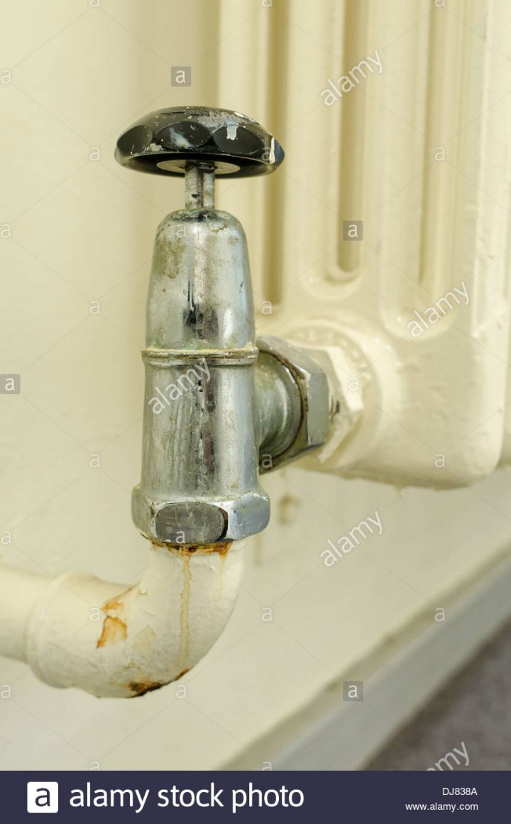 Style Ancien Ancienne Radiateur À Convection Sans Soupapes tout Robinet Radiateur Ancien Style Ancien Ancienne Radiateur À Convection Sans Soupapes tout Robinet Radiateur Ancien