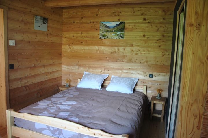 Suite 4 Personnes, Dans Un Chalet Indépendant, Vue Montagne à Chambre D Hote Briançon Suite 4 Personnes, Dans Un Chalet Indépendant, Vue Montagne à Chambre D Hote Briançon