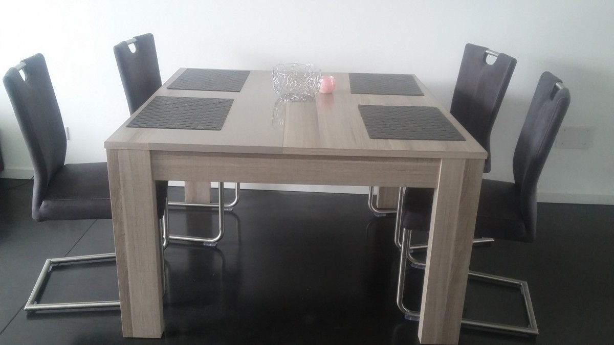 Table Carrée Izzy + 4 Chaises Cuir Mobilier De France tout Chaises De Salle À Manger But