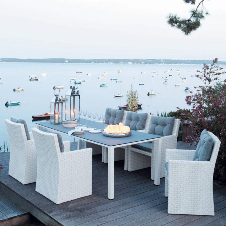 Table De Jardin En Verre Trempé Et Aluminium Blanc L220 encequiconcerne Table De Jardin Aluminium Et Verre