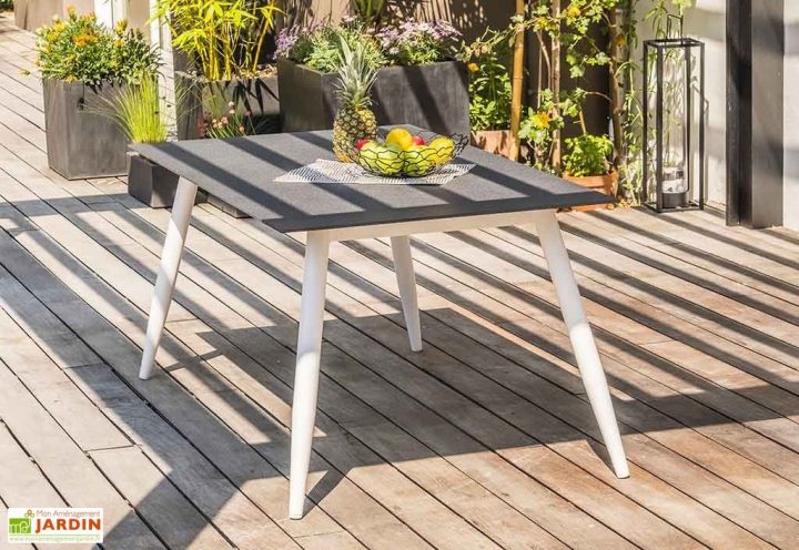Table De Jardin Scandi Aluminium Et Verre 160 X 90 Cm destiné Table De Jardin Aluminium Et Verre