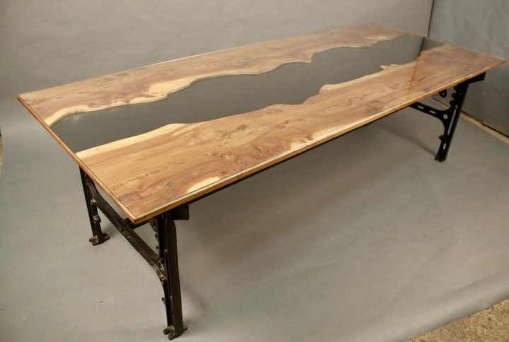 Table Piètement Fer Forgé Dessus Loupe Et Verre – Tables serapportantà Table Salle A Manger En Fer Forgé