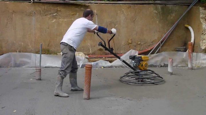 Talocheuse Mécanique Utilisée Sur Une Dalle De Fondation D pour Dalle Talocheuse Mécanique Utilisée Sur Une Dalle De Fondation D pour Dalle