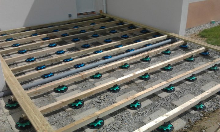 Terrasse Bois Sur Plot En Beton – Veranda-Styledevie.fr destiné Plot Beton Terrasse Bois Castorama