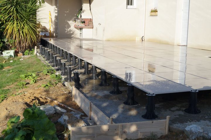Terrasse Carrelage Sur Plots Reglables encequiconcerne Dalle Terrasse Sur Plot