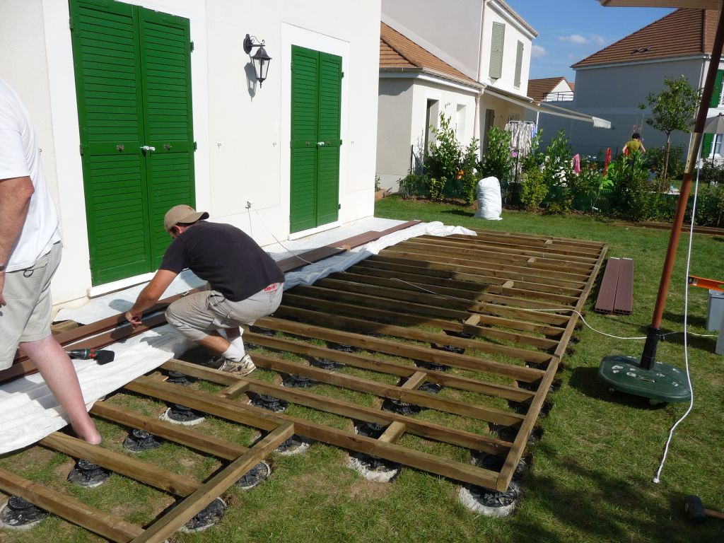 Terrasse Composite Sur Plot Pvc - 6 Messages destiné Construire Auvent De Terrasse En Bois