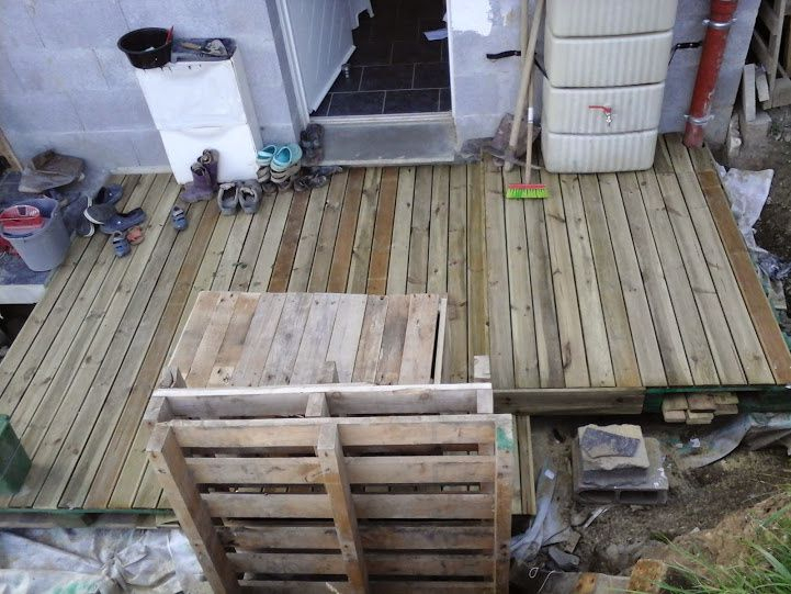 Terrasse En Palette De L'Entrée – Paletage Des Palettes à Bicarbonil