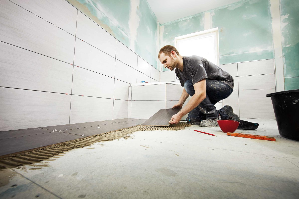 Trouver Le Bon Carrelage | Hornbach Suisse pour Carrelage Antidérapant Salle De Bain