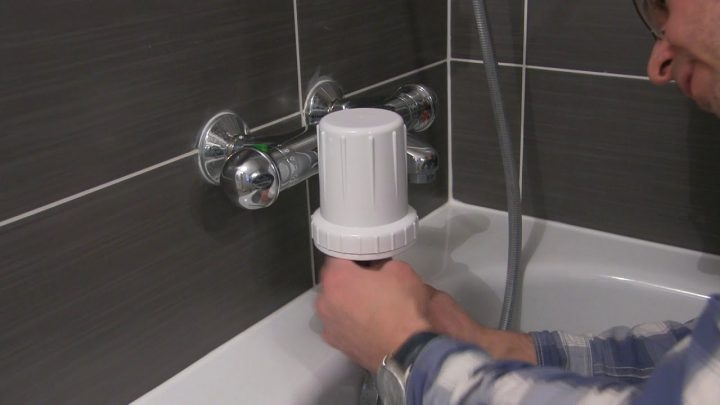 "tuto" Installation Filtre Douche Anti Calcaire / Chlore Excentré avec Filtre Anti Calcaire Robinet