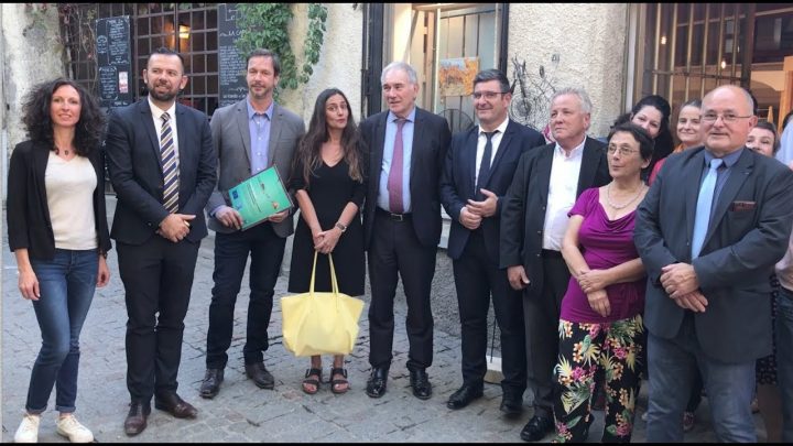 Un Espace De Vente Pour Les Artisans D'art À La Cité : destiné Chambre Des Metiers Carcassonne Un Espace De Vente Pour Les Artisans D'art À La Cité : destiné Chambre Des Metiers Carcassonne