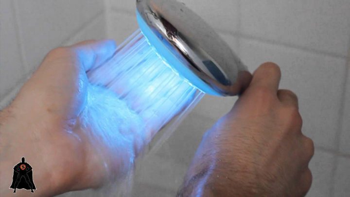 Un Pommeau De Douche Lumineux ! concernant Leroy Merlin Pommeau De Douche