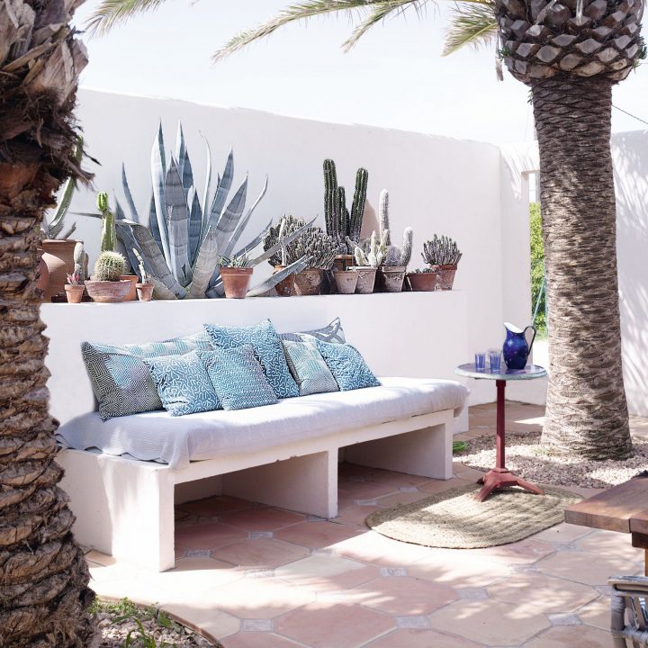 Une Banquette À La Chaux | Banquette Jardin, Banquette destiné Chaux Jardin Une Banquette À La Chaux | Banquette Jardin, Banquette destiné Chaux Jardin