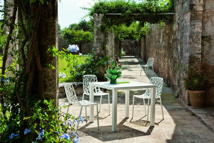 Une Nouvelle Déco Pour La Terrasse Avec Le Métal Ajouré avec Deco Metal Jardin Une Nouvelle Déco Pour La Terrasse Avec Le Métal Ajouré avec Deco Metal Jardin