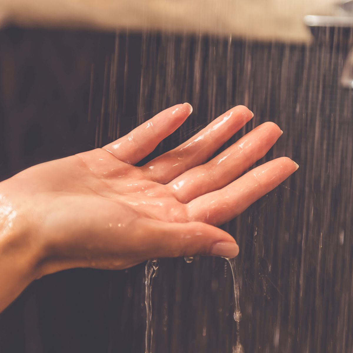 Urticaire Aquagénique : On Peut Être Allergique À L'eau avec Demangeaison Apres La Douche
