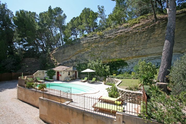 Ventes En Vente En Provence, Belle Maison De Famille Avec concernant Vente Privée Jardin