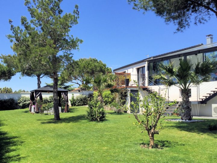 Villa Et Spa L'escale Côte Bleue, Villa Sausset-Les-Pins concernant Chambre D Hote Sausset Les Pins Villa Et Spa L'escale Côte Bleue, Villa Sausset-Les-Pins concernant Chambre D Hote Sausset Les Pins