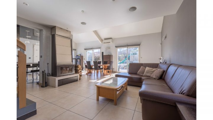 Voiron – Villa 6 Pièces À Vendre – 155M2 – 518 000 € – Réf destiné La Salle À Manger Voiron