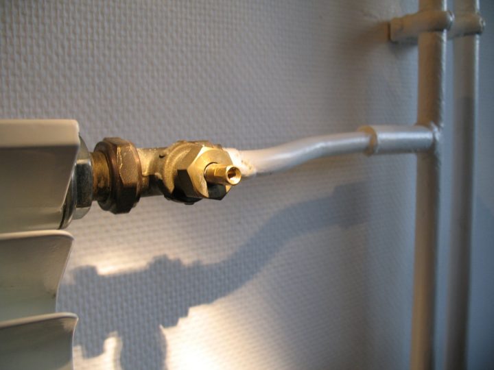 Volant, Tête Ou Poignée De Robinet Radiateur dedans Tete De Robinet Radiateur