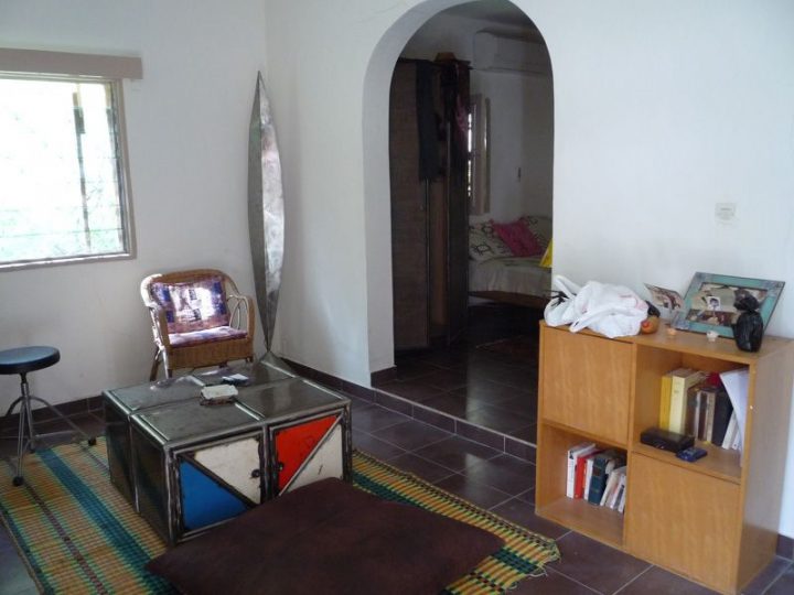 2 Beaux Grands Studios À Louer, Meublés, Au Point E concernant Louer Des Meubles 2 Beaux Grands Studios À Louer, Meublés, Au Point E concernant Louer Des Meubles