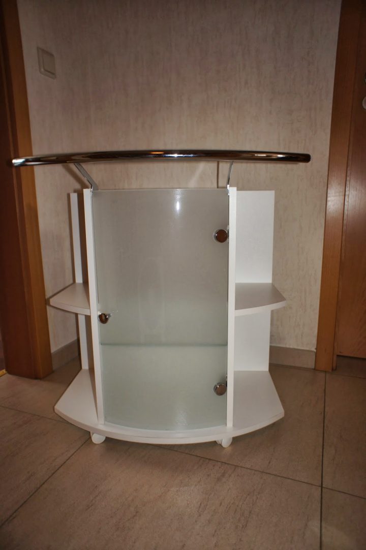 À Vendre Urgent !!!: 2 X Meuble Sous Lavabo⎪30,- € (15 serapportantà Petit Meuble A Roulette À Vendre Urgent !!!: 2 X Meuble Sous Lavabo⎪30,- € (15 serapportantà Petit Meuble A Roulette