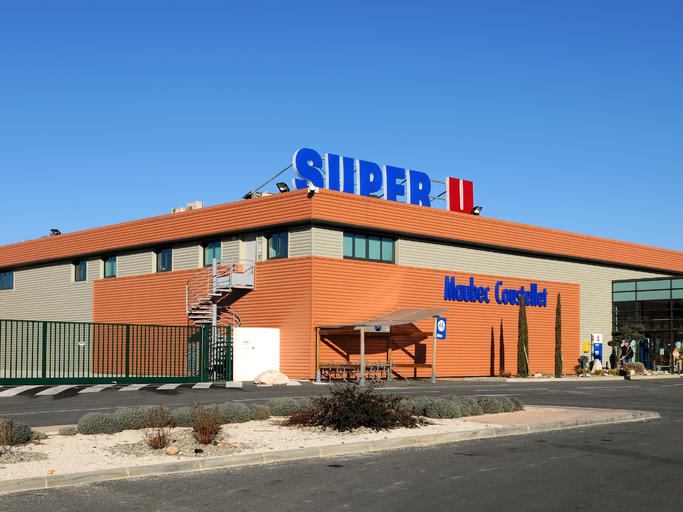 Bâtiment D'Exploitation Et De Réception Du Château Des dedans Bricoman Fréjus Drive Bâtiment D'Exploitation Et De Réception Du Château Des dedans Bricoman Fréjus Drive