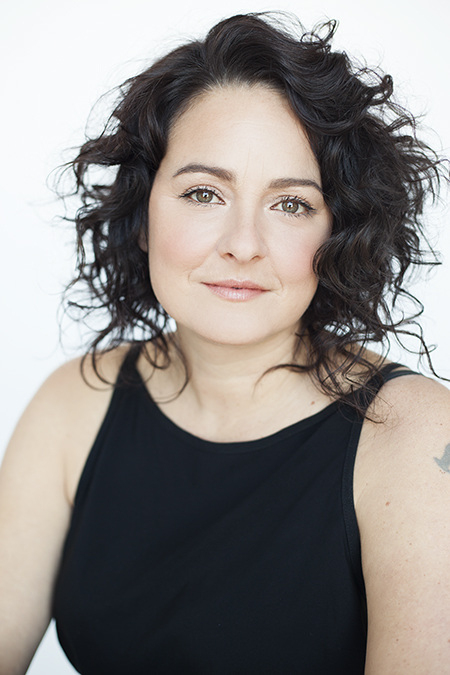 Casting – Portraits – Julie Artacho dedans Leila Louchem