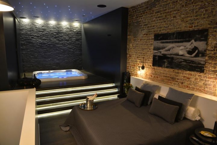 Chambre Avec Jacuzzi Sauna Privatif, Bruxelles – Tarifs 2018 encequiconcerne Hôtel Avec Jacuzzi Privatif Luxembourg