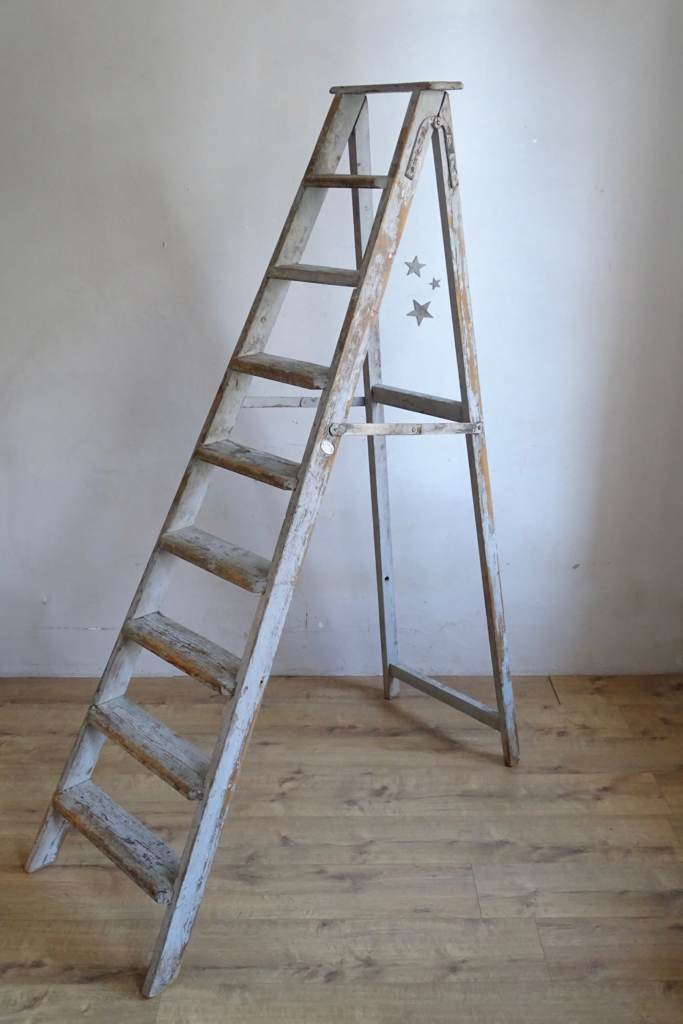 Escabeau Ancien Decoration Www.cestvintage destiné Escabeau Tripode