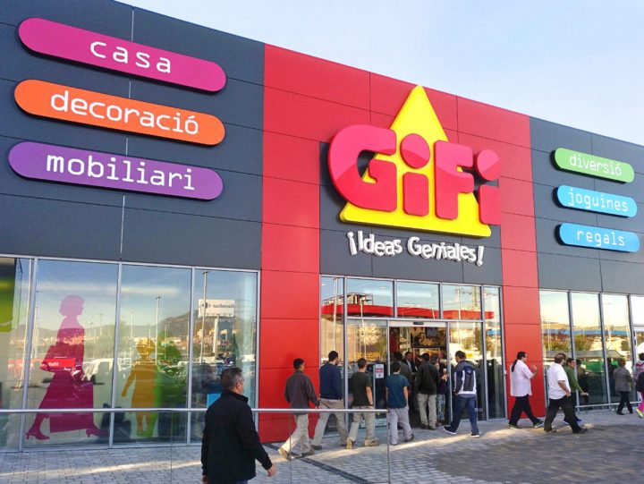 Gifi Se Instala En El Centro Comercial Terrassa Plaça | Gifi avec Gifi