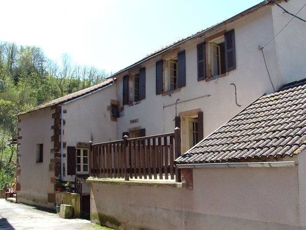 Gite Des Pipelettes – Gite De Groupe Aveyron 18 Couchages concernant Gite De Groupe Aveyron