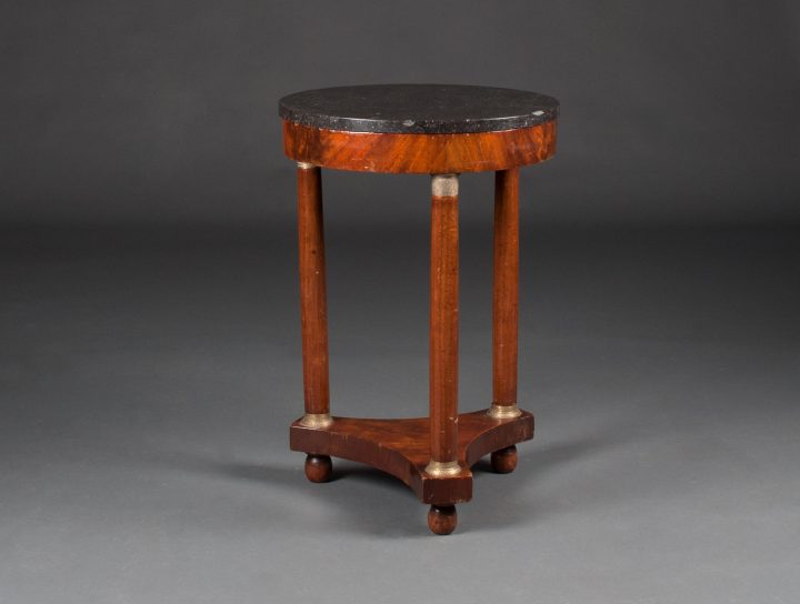 Guéridon Tripode Empire Soubrier – Louer Tables/Bureaux dedans Escabeau Tripode