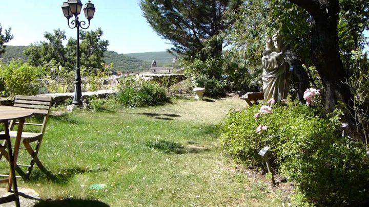 Jardin De L'Abbaye De Valsaintes À Simiane-La-Rotonde encequiconcerne Jardin De Provence