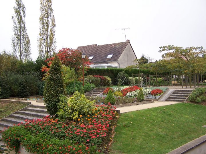 Jardin Des Cinq Sens — Wikipédia dedans Jardin Des Sens