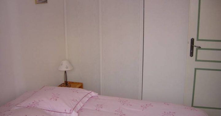 La Maison De Lydie – Goult – Meublés Et Gîtes intérieur Lydie Meuble