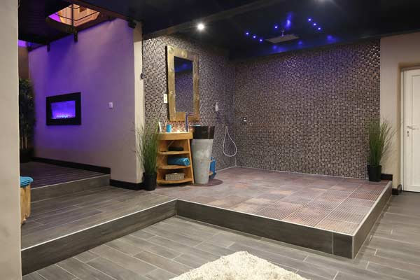 La Suite De Luxe Parvati Avec Spa Privatif. serapportantà Chambre Avec Spa Privé