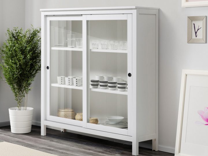 Le Meuble Vitrine : Quand La Déco Ne Se Cache Plus pour Meuble Vitrine Pas Cher Le Meuble Vitrine : Quand La Déco Ne Se Cache Plus pour Meuble Vitrine Pas Cher