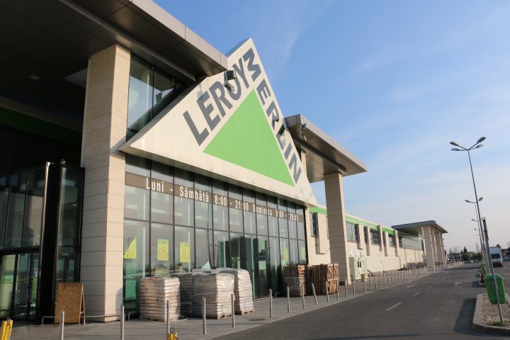 Leroy Merlin Now Has A Sourcing Centre Cee And Plans For dedans Leroy Merlin